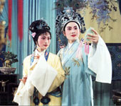 尹派小生王君安饰梁玉书 《盘妻索妻》剧照