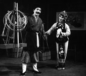 吕瑞英饰九斤姑娘、陈承秉饰张箍桶 1980年