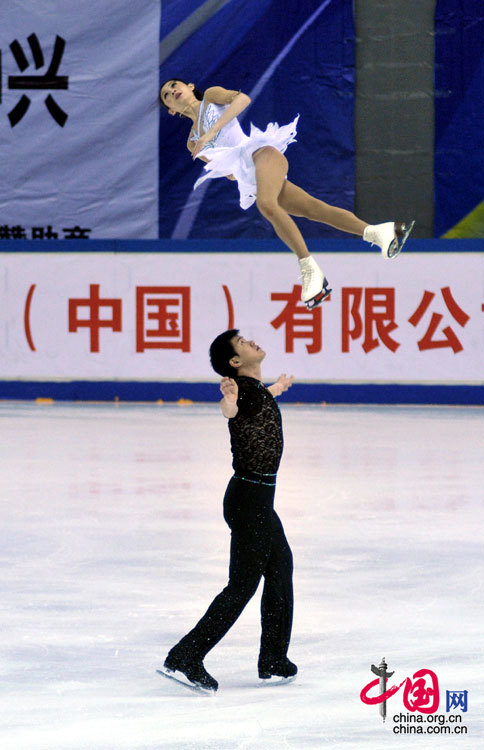 2月21日，张丹/张昊在大冬会花样滑冰预决赛上的优美身姿。 王茂桓/摄影