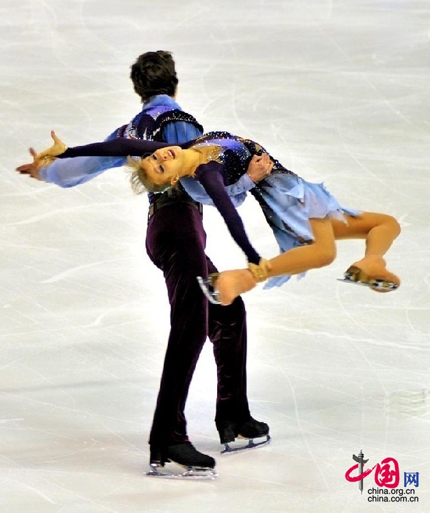絢麗多彩的冰上芭蕾----大冬會花樣滑冰冰舞比賽精彩瞬間 劉國興/攝影