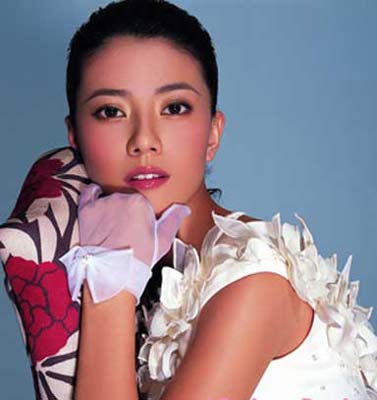 参考：明星美若天仙新娘妆容