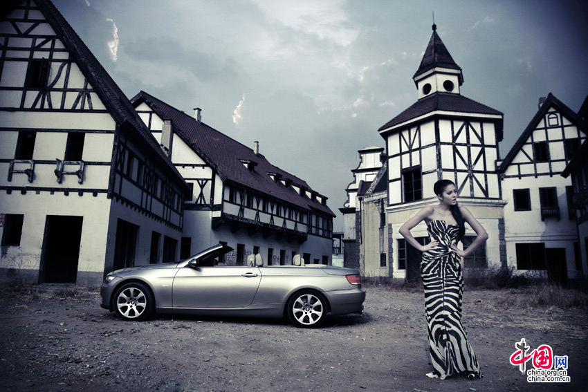 模特 BMW 宝马 敞篷 美女 摄影 大片 杂志
