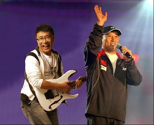 羽毛球总教头李永波也是体育界的麦霸.