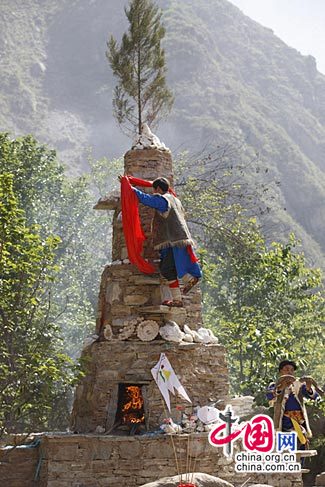 重建精神家園 第二屆汶川古羌節(jié)隆重舉行[組圖]