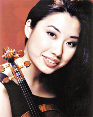 人美琴靓 小提琴美女莎拉-张再度进京表演(图)