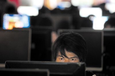 重庆黑客曝光月收入 5万只是 一般水平