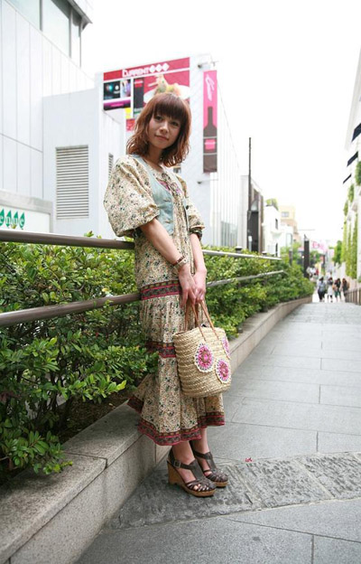 6月16日街拍东京美少女可爱搭_中国网