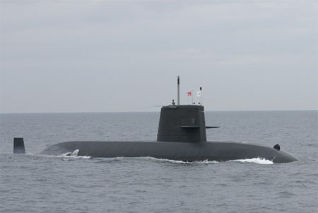 日本新型“亲潮”号潜艇又发生海底碰撞事故[组图]