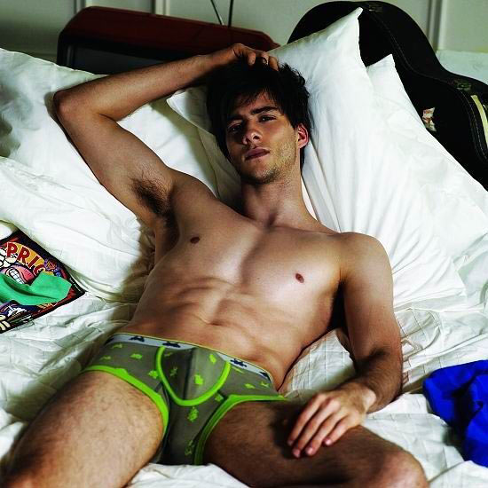 09盛夏<em>男人内裤</em>也玩糖果色_中国网