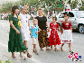 街上的市民。2007年6月24日。新疆吐鲁番。齐嘉杰摄影。