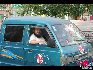 皮卡车里的维族大叔。2007年6月26日。新疆乌鲁木齐。齐嘉杰摄影。