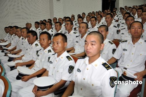 7月15日，中國海軍第三批護(hù)航編隊誓師動員大會在浙江舟山某部隆重舉行。