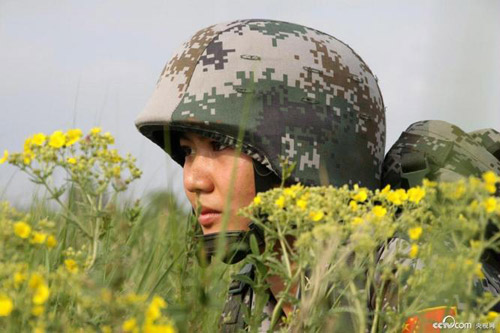 女兵 衛(wèi)勤分隊(duì) 我軍 醫(yī)療兵 中俄軍演 和平使命 野營(yíng) 反恐 軍事演習(xí) 風(fēng)景美