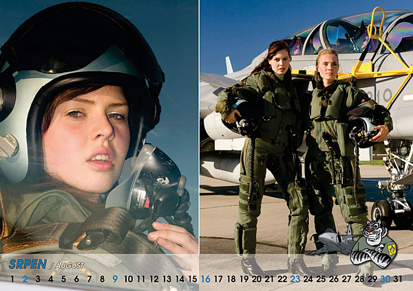 捷克空军近日推出2009年性感美女版战机挂历[组图]