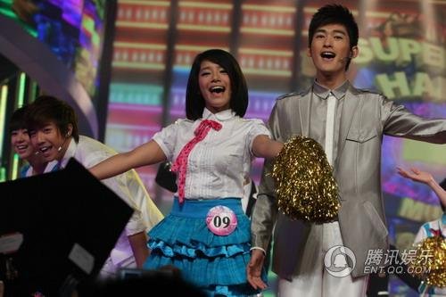 7月3日<em>快乐女声 开场</em>秀 第2 、3首歌叫什么_音