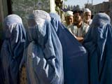 阿富汗选民排队进行总统选举投票[组图]