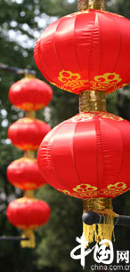 高清：大观园张灯结彩喜迎国庆