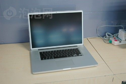 蘋果macbook pro本17500