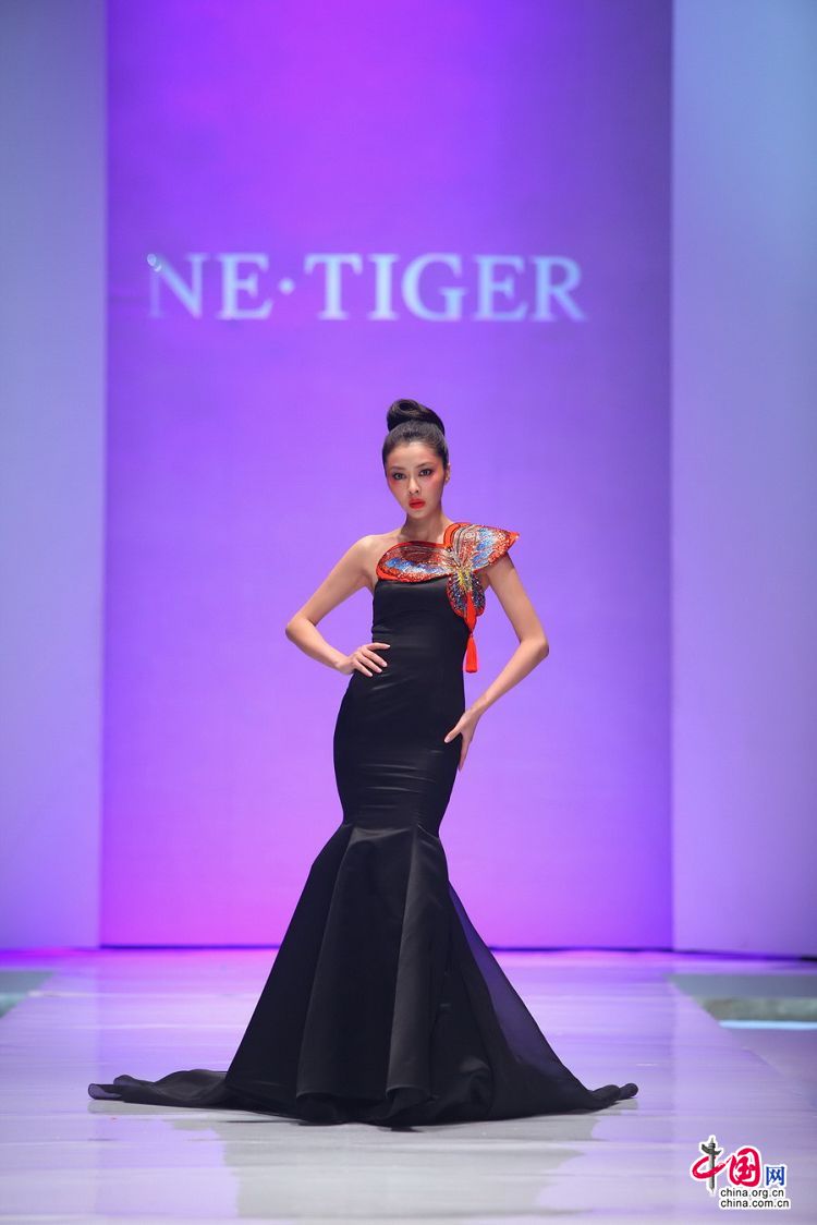 蝶扇•缘 NE•TIGER2010高级定制发布