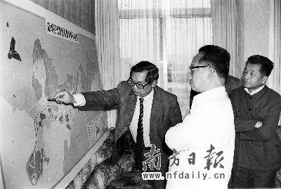 国务院原副总理谷牧同志逝世