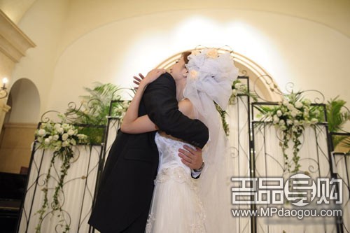 瑞丽模特洛瑶婚礼全程实录(图) - 安一安一 - xzh19661966 的博客