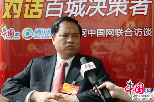 对话厦门市长刘赐贵:惠民生是政府永恒的主题