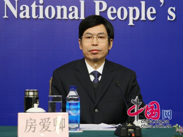 商务部负责人搞活流通促进消费集体采访 - 2