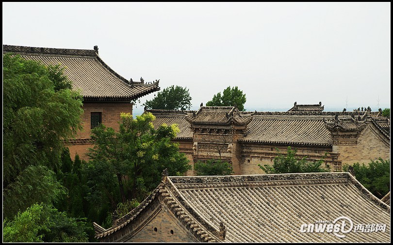 地上兵马俑 西安关中民俗艺术博物馆