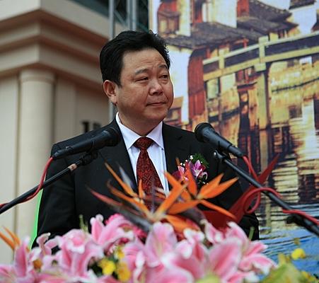 浙江桐乡副市长李建平因涉嫌严重违纪被免职(图)