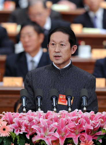 全国工商联副主席孙晓华代表全国工商联作《充分激发民营经济发展的内