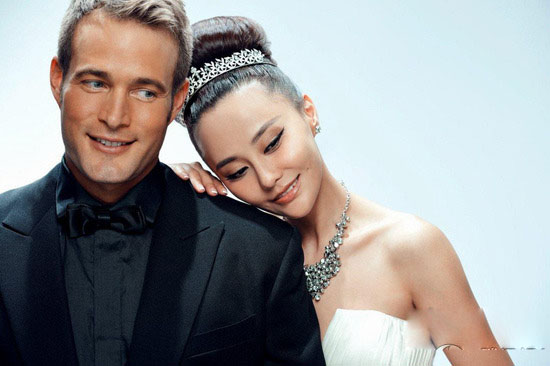 吴奇隆前妻马雅舒婚纱照曝光