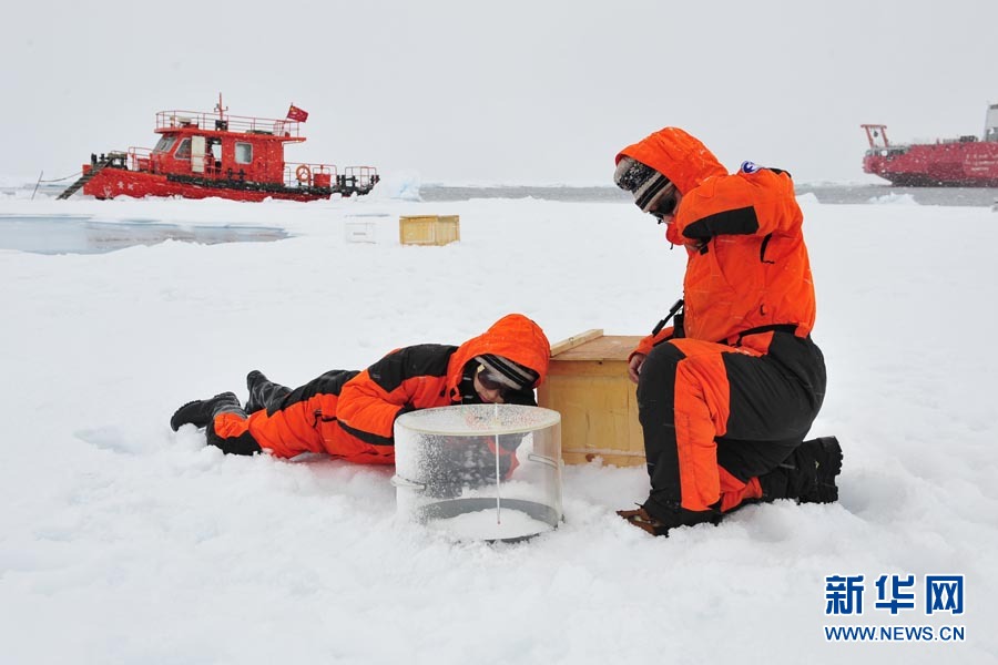 高清:探秘北极科学考察队员的工作