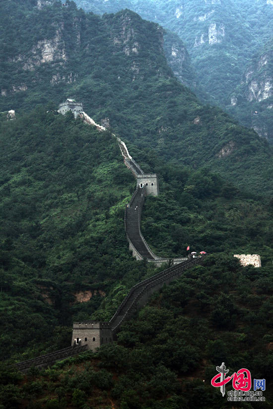 黄 行图片