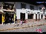 Cuzco fue la capital del Imperio Inca y una de las ciudades más importantes del Virreinato del Perú. La palabra “Cuzco” en la lengua incaica quiere decir ombligo, ya que los incas consideraban el lugar como el centro del planeta. La mayoría de las construcciones en Cuzco son de estilo colonial.  Fotos: Xiaoyong