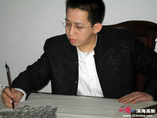 天津著名画家李毅峰做客中国网·滨海高新