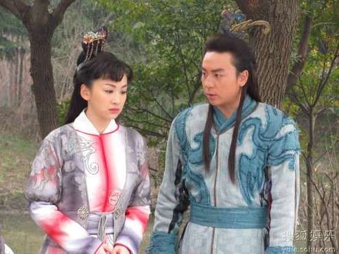 电视剧《 孔雀翎 》 分集剧情介绍 _中国网