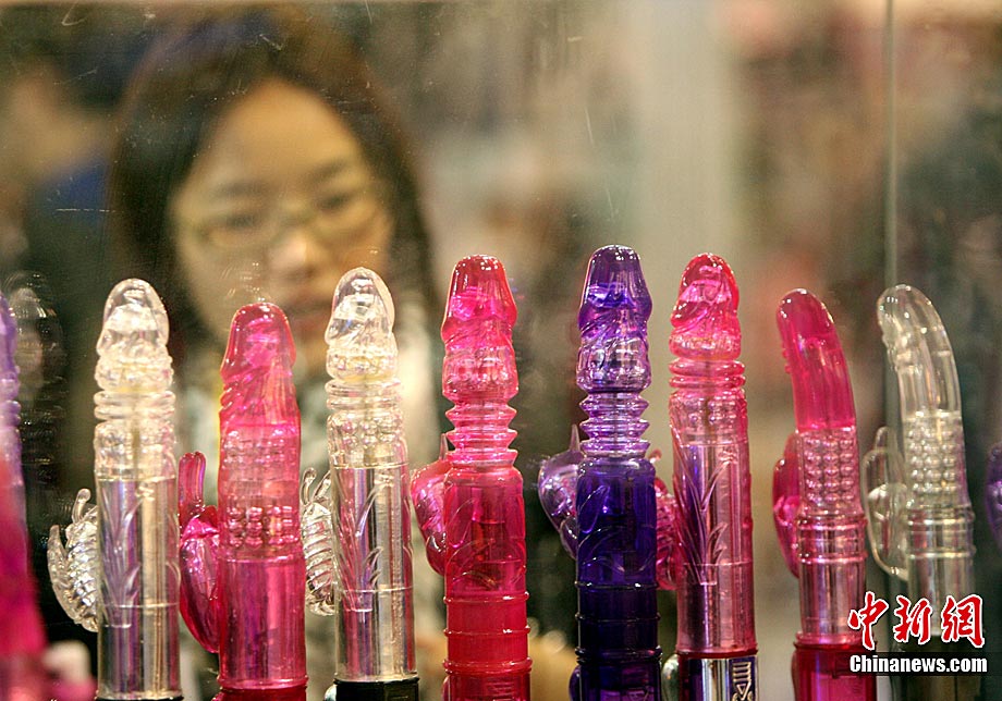http://news.cntv.cn/20110314/107362.shtml