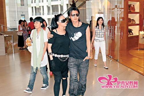 身高:张柏芝165cm;谢霆锋174cm