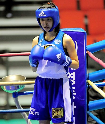 揭秘韩国最靓丽拳击手:"金刚芭比"李诗英
