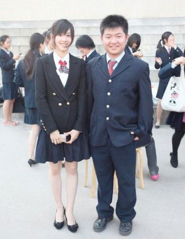 组图:准清华美女奶茶mm最新毕业照