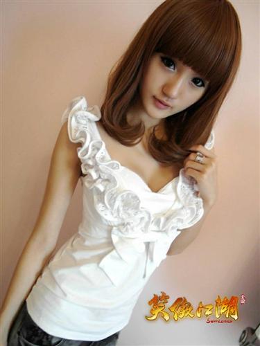 软妹子挥皮鞭+《笑傲江湖》惊艳sm女王