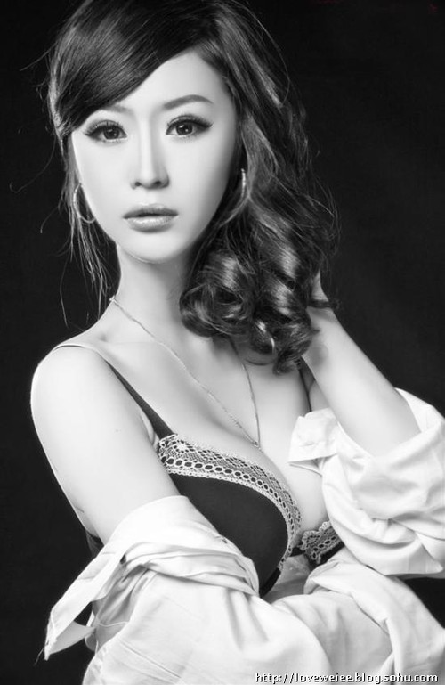 2011年CJ玩家最期待的8大<em>胸器</em><em>美女</em>_资讯中