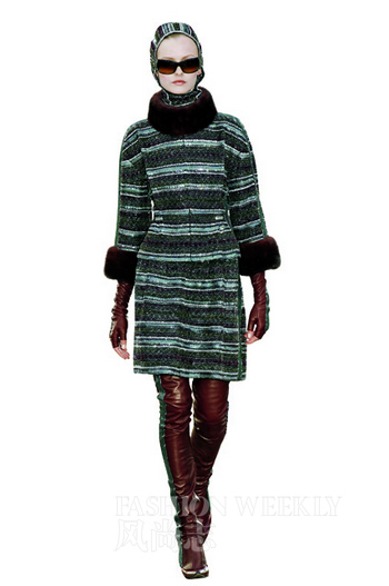 铁锈红<em>外套</em>_铁锈<em>红毛衣配什么外套</em>_铁锈红毛