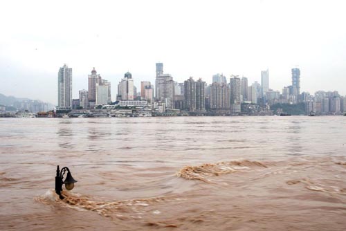 重庆30年来最大洪峰过境合川图片 40969 500