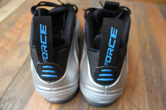 air total foamposite max篮球鞋金属银发售