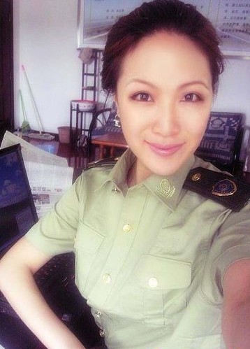 【转载】史上最漂亮<em>女公务员</em> - 胡峰(国峰)的日