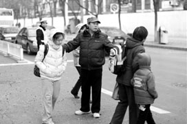 11月25日，記者從省招辦獲悉，甘肅省2012年全國碩士研究生入學考試報名工作已經結束，我省確認後的碩士研究生實際報考人數為30205人，比2011年增加2729人，達到歷史新高。