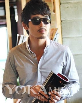 纹理烫改变<em>男士发型</em> 成熟<em>商务</em>男也能很迷人_资