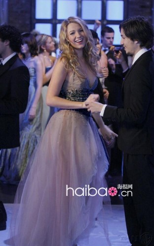 揭秘<em>绯闻女孩</em>布莱克莱弗利私家<em>衣橱</em>(组图)