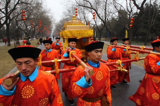 龙年春节北京天坛上演祭天大典 上万游客观看